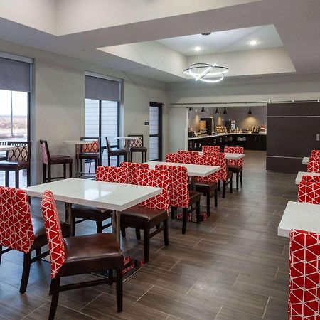 La Quinta Inn & Suites By Wyndham Coralville Iowa City Ngoại thất bức ảnh
