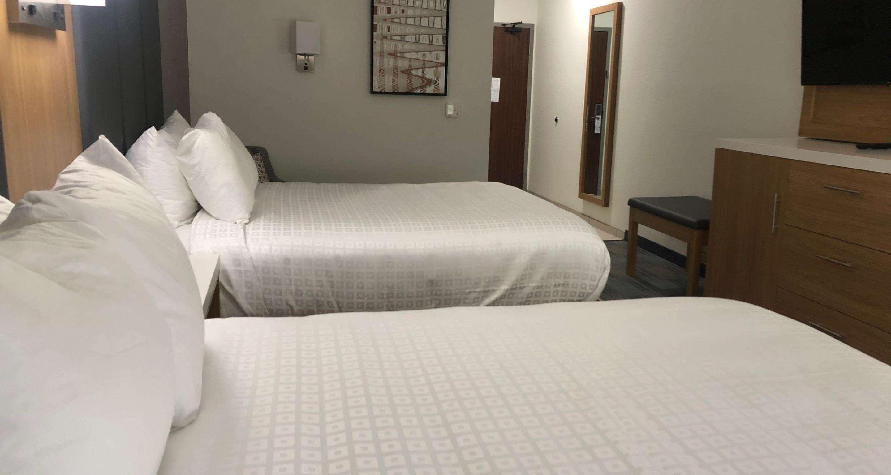 La Quinta Inn & Suites By Wyndham Coralville Iowa City Ngoại thất bức ảnh