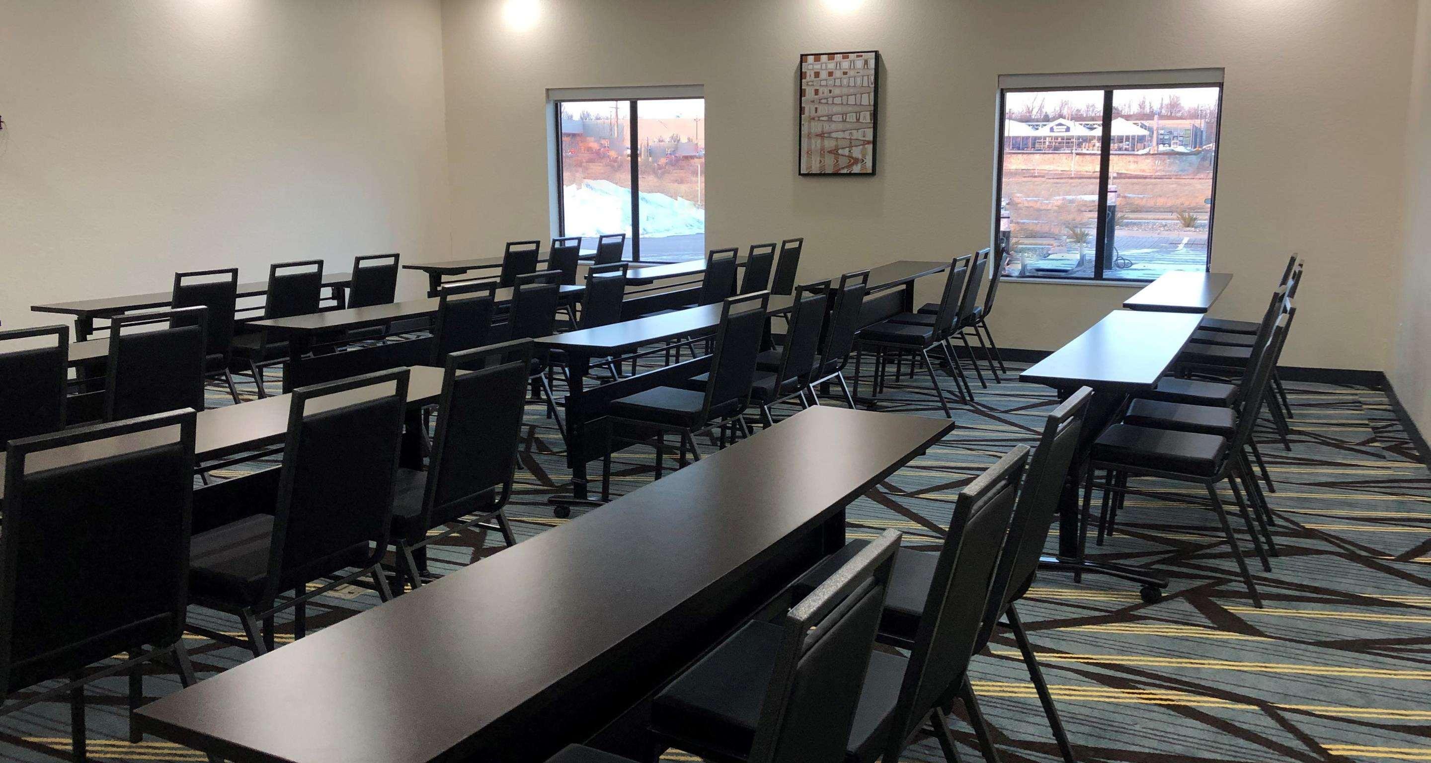 La Quinta Inn & Suites By Wyndham Coralville Iowa City Ngoại thất bức ảnh