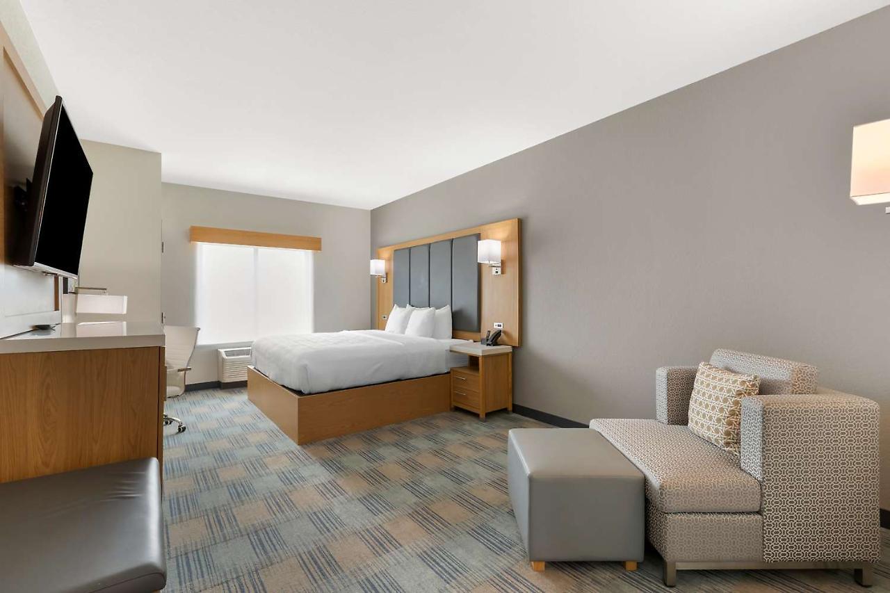 La Quinta Inn & Suites By Wyndham Coralville Iowa City Ngoại thất bức ảnh