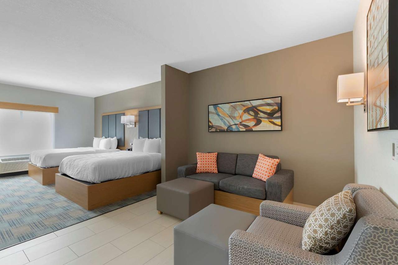 La Quinta Inn & Suites By Wyndham Coralville Iowa City Ngoại thất bức ảnh