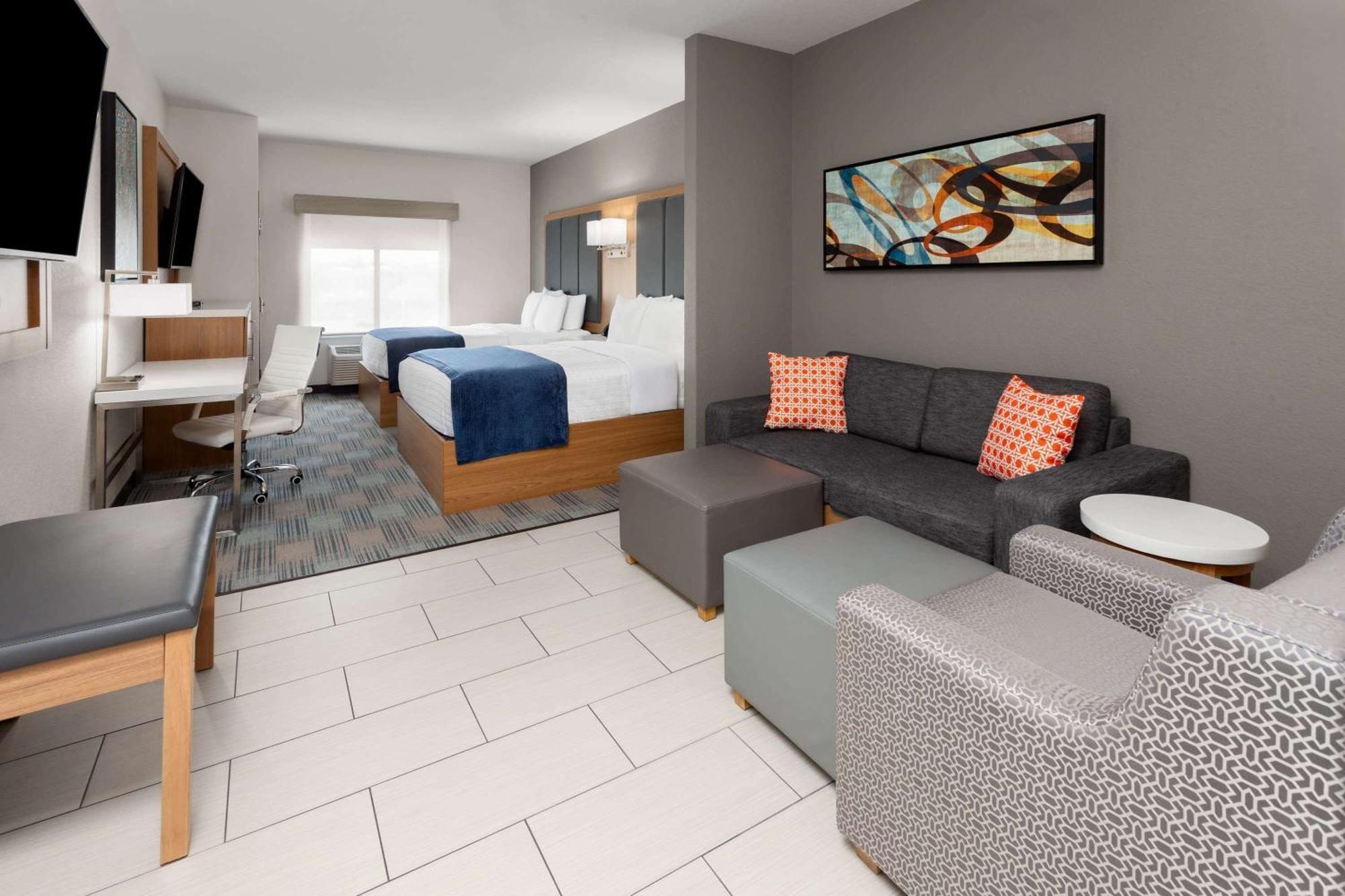La Quinta Inn & Suites By Wyndham Coralville Iowa City Ngoại thất bức ảnh