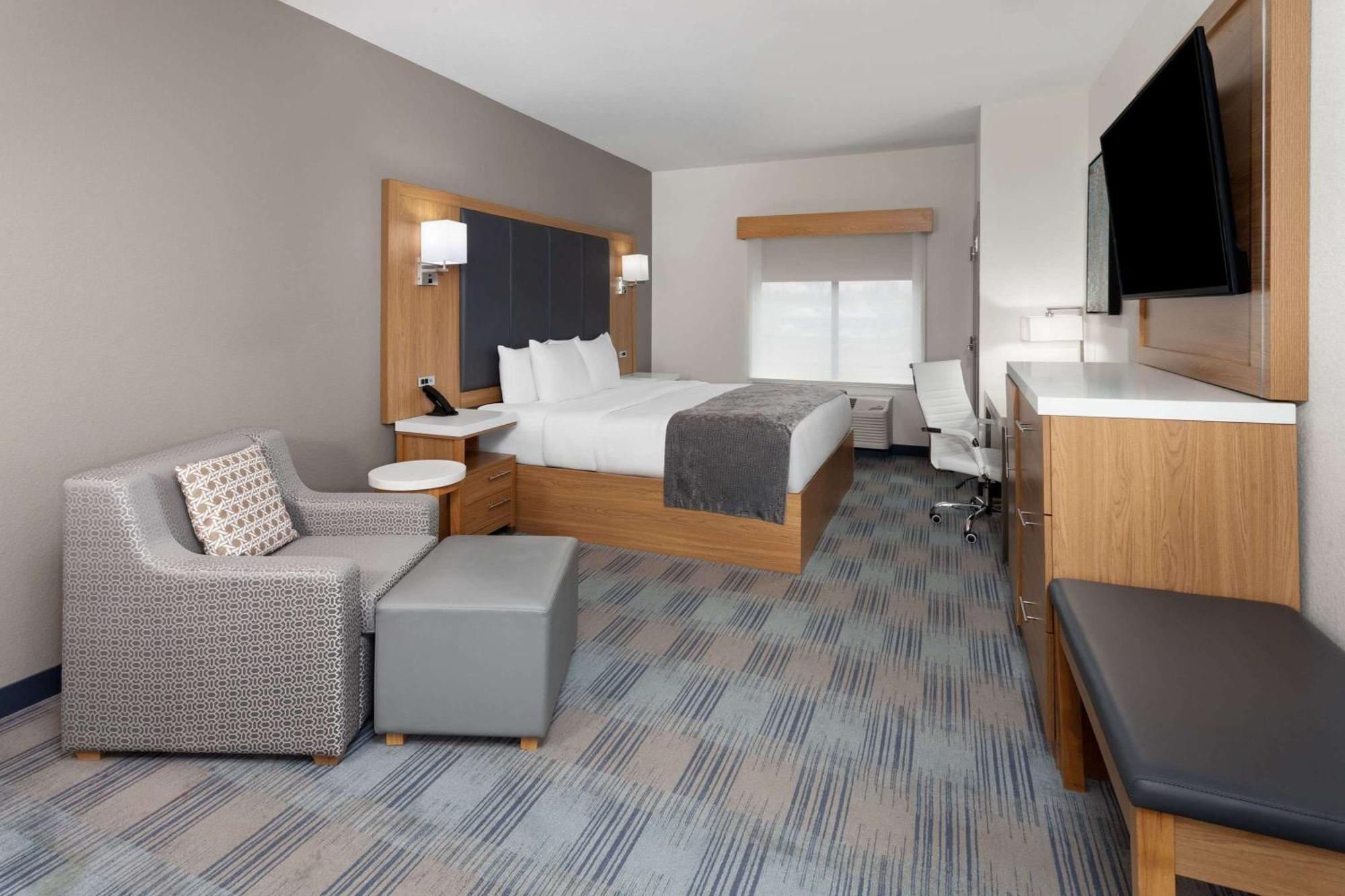 La Quinta Inn & Suites By Wyndham Coralville Iowa City Ngoại thất bức ảnh